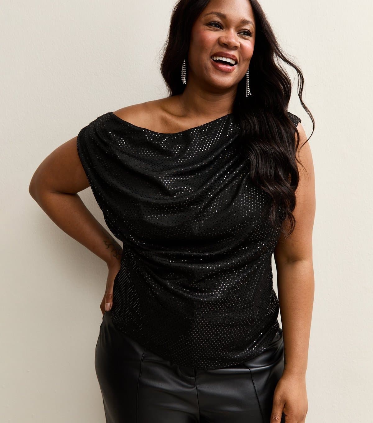 New Look Women's Plus Size Black Sequin Embellished Draped Top Curves New Look