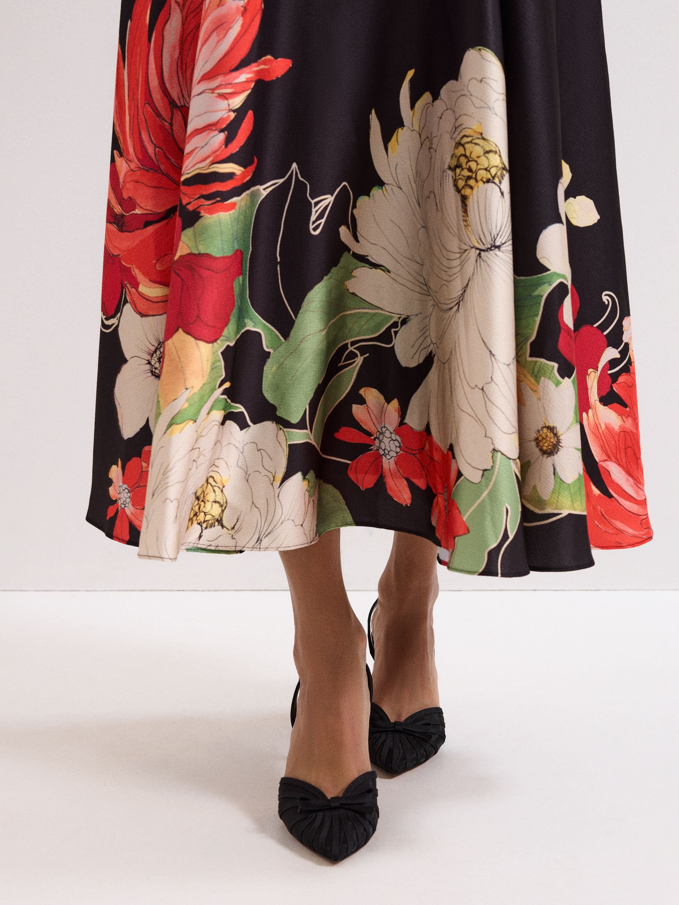 Phase Eight Phase Eight Women's Grosgrain Slingback in Black - 2