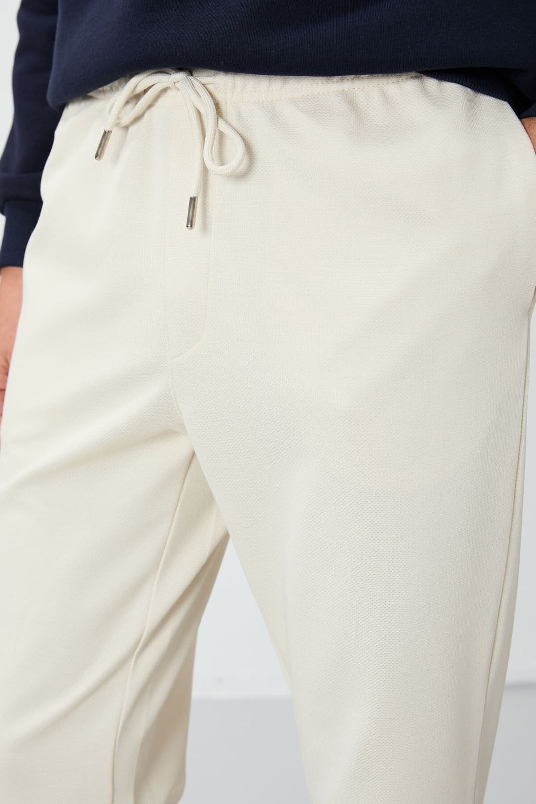 Tommy Life Tommy Life Men's Regular Fit Fleece Sweatpants in Cream - 4
