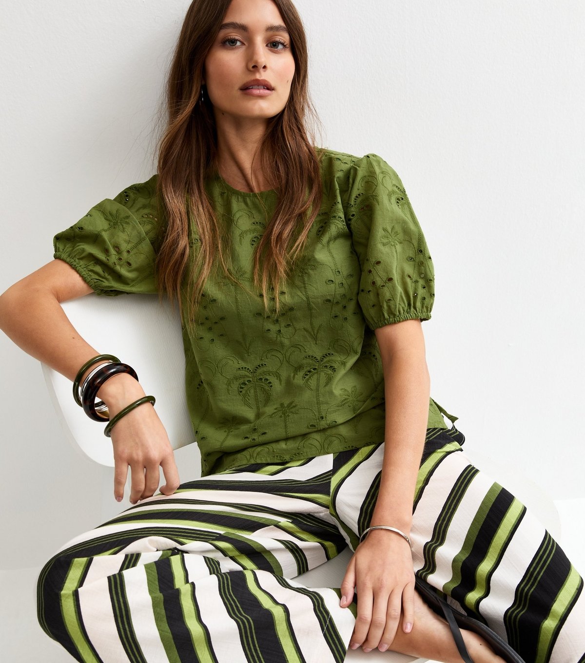 New Look Women's Green Diagonal Stripe Wide Leg Trousers New Look - 4