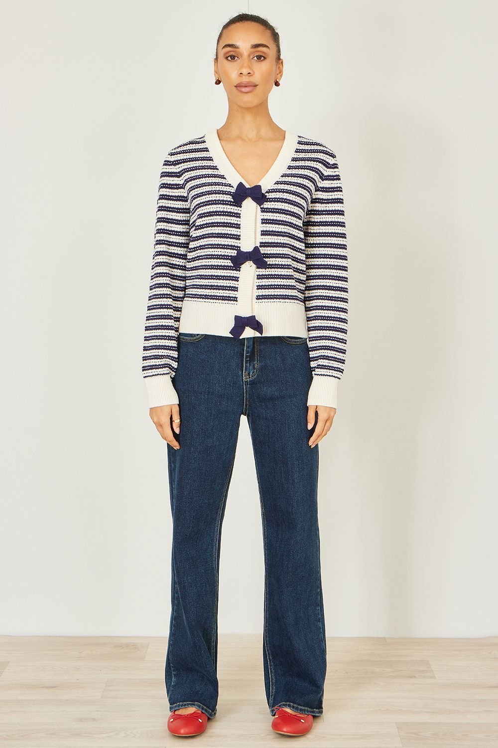 Yumi Yumi Women's Cream & Navy Stripe Cardigan With Bow Detail - 3