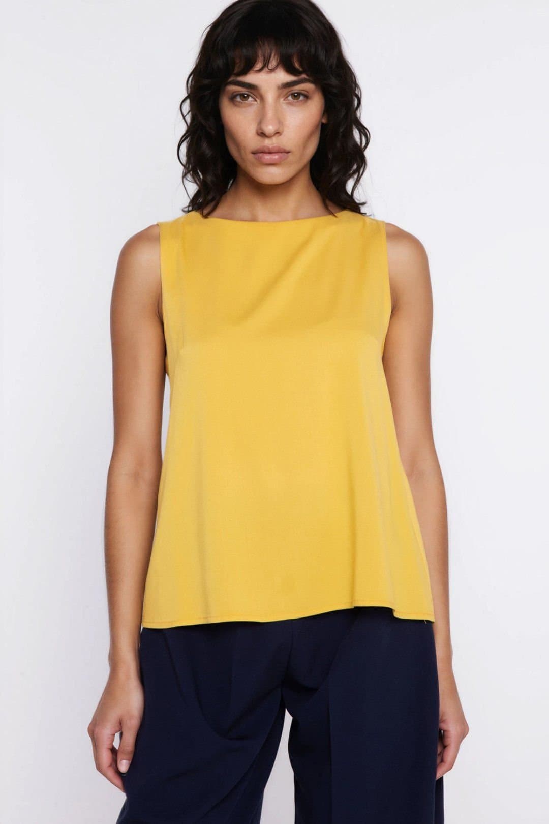 Love Lace Love Lace Yellow Viscose Sleeveless Trapeze Blouse