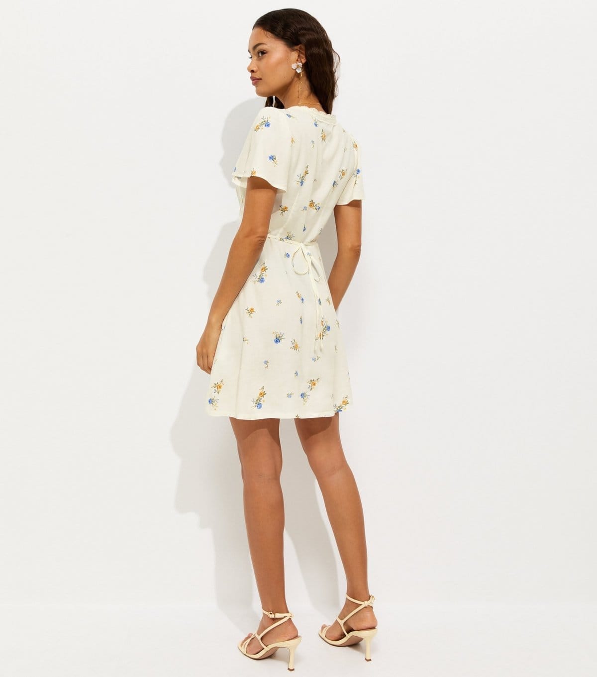 New Look Women's Petite Cream Ditsy Floral Lace Trim Mini Dress New Look - 4