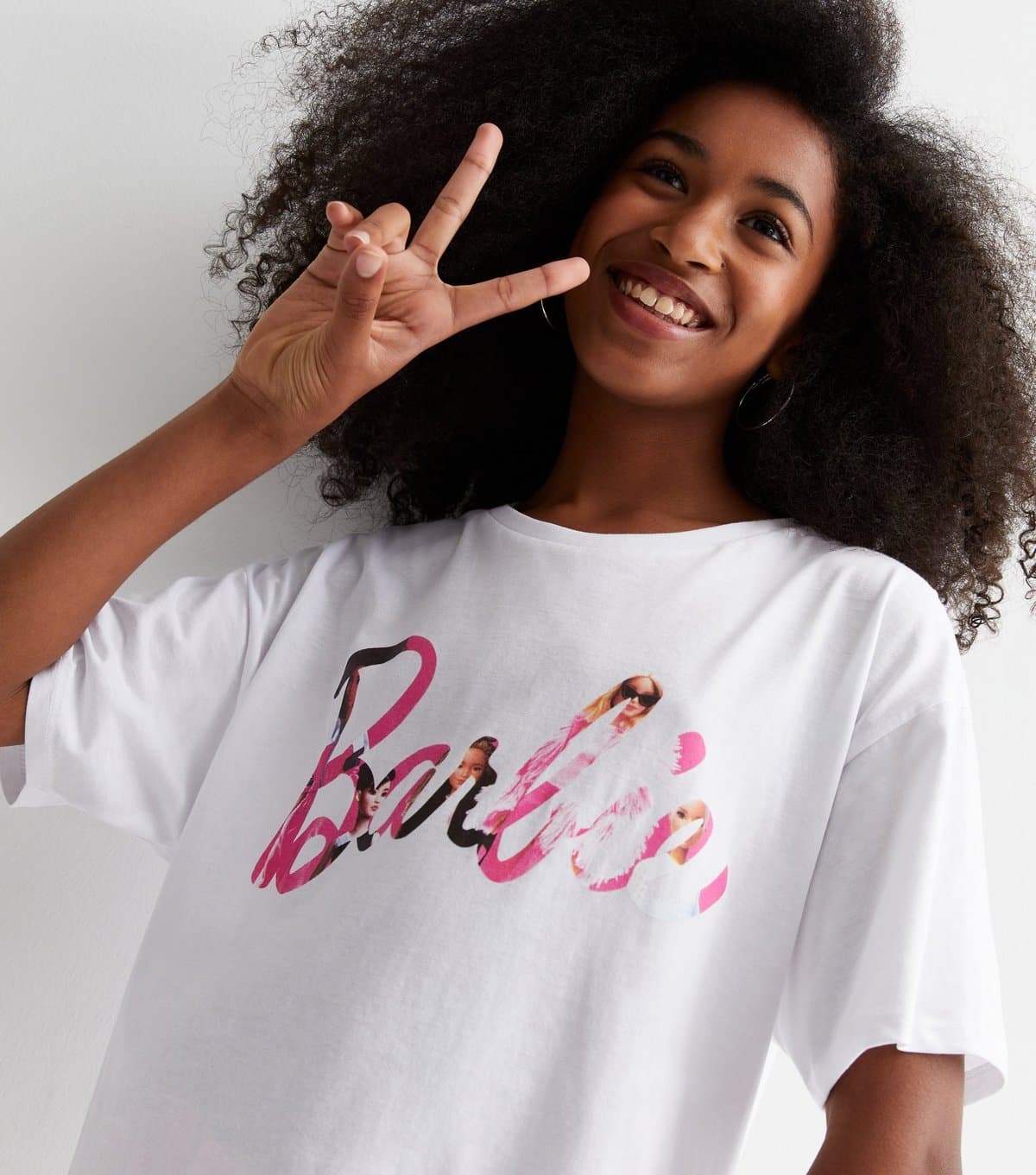 New Look Girls' White Cotton Barbie Logo Long Oversized T-Shirt New Look