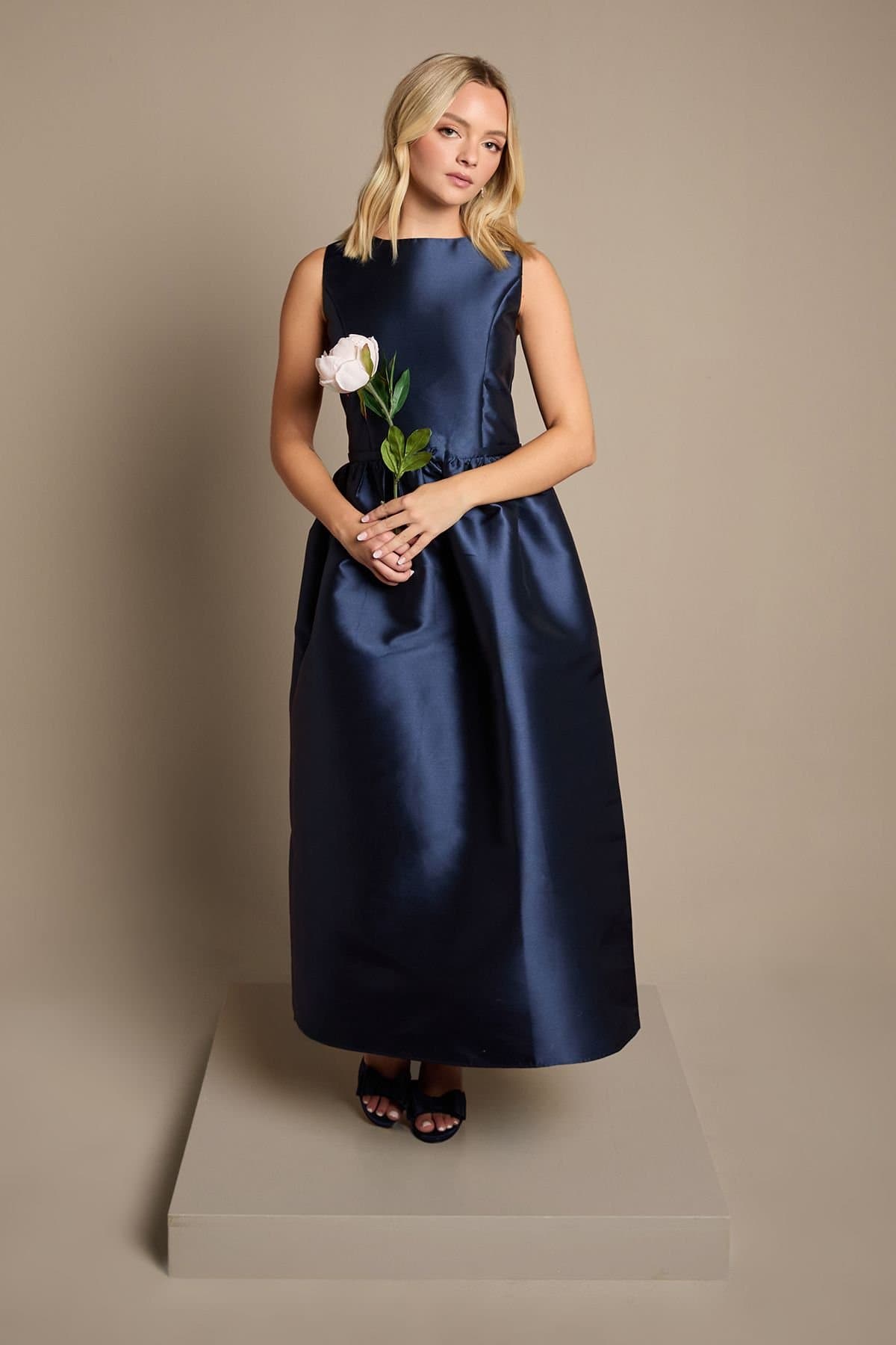 Coast Coast Women's Teen Twill Bow Maxi Bridesmaid Dress in Navy