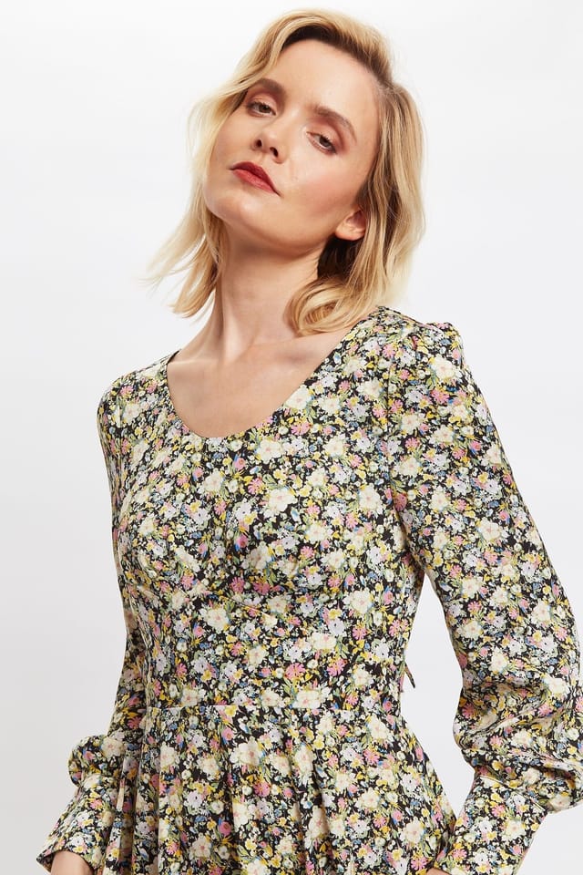Louche Louche Women's Arwen Petal Parade Print V Back Midi Dress - 3