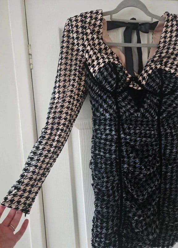 ASOS Black & Beige Houndstooth Mini Dress Size 8