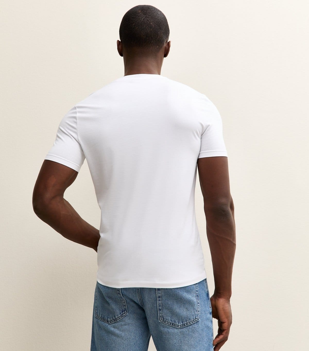New Look Men's Pack of 2 White and Black Muscle Fit Crew Neck T-Shirts New Look - 4