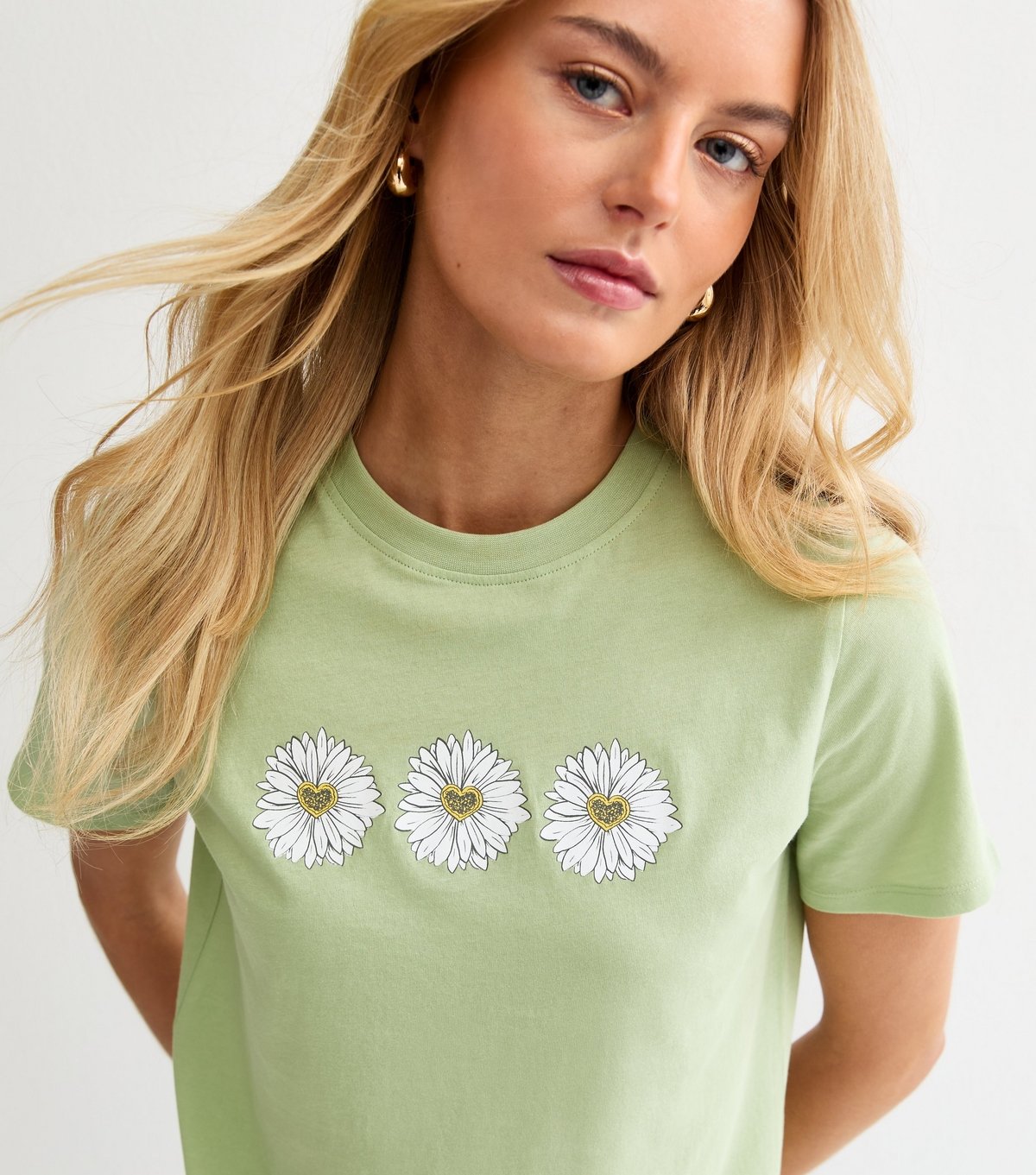 New Look Women's Tall Green Daisy Print T-Shirt New Look - 2