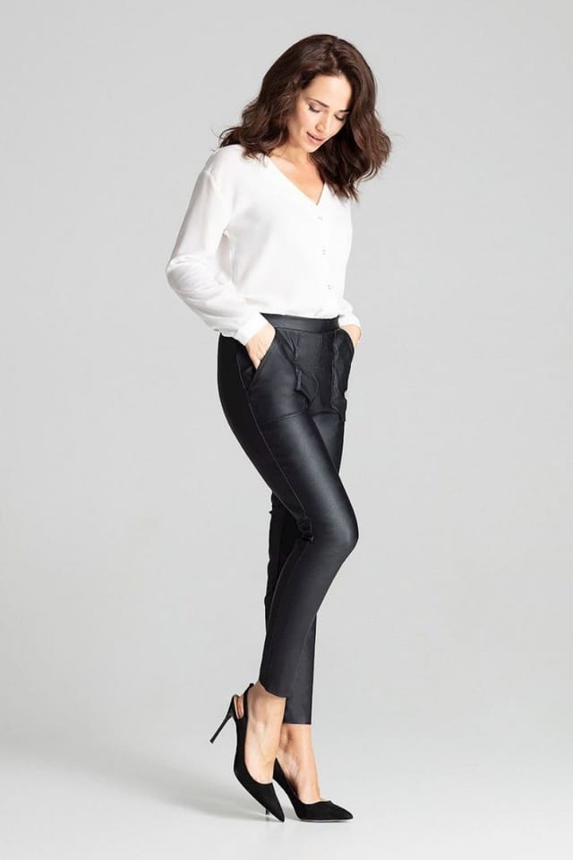 Love Lace Love Lace Women's Elastic Waist Patch Pocket Tailored Trousers in Black - 2