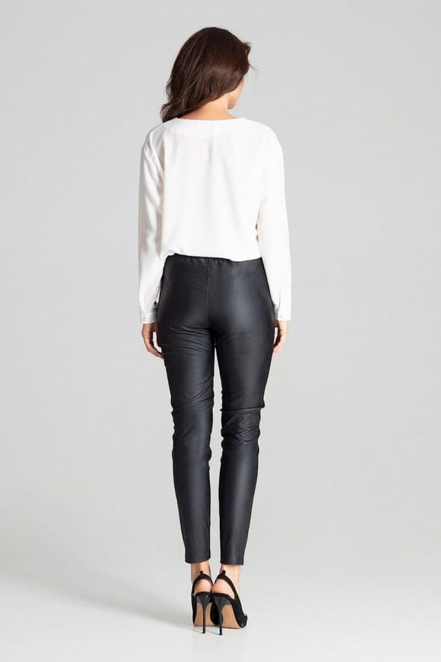 Love Lace Love Lace Women's Elastic Waist Patch Pocket Tailored Trousers in Black - 3