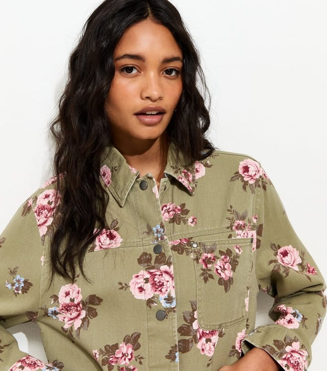 New Look Women's Green Cotton Floral Longline Shacket New Look - 2