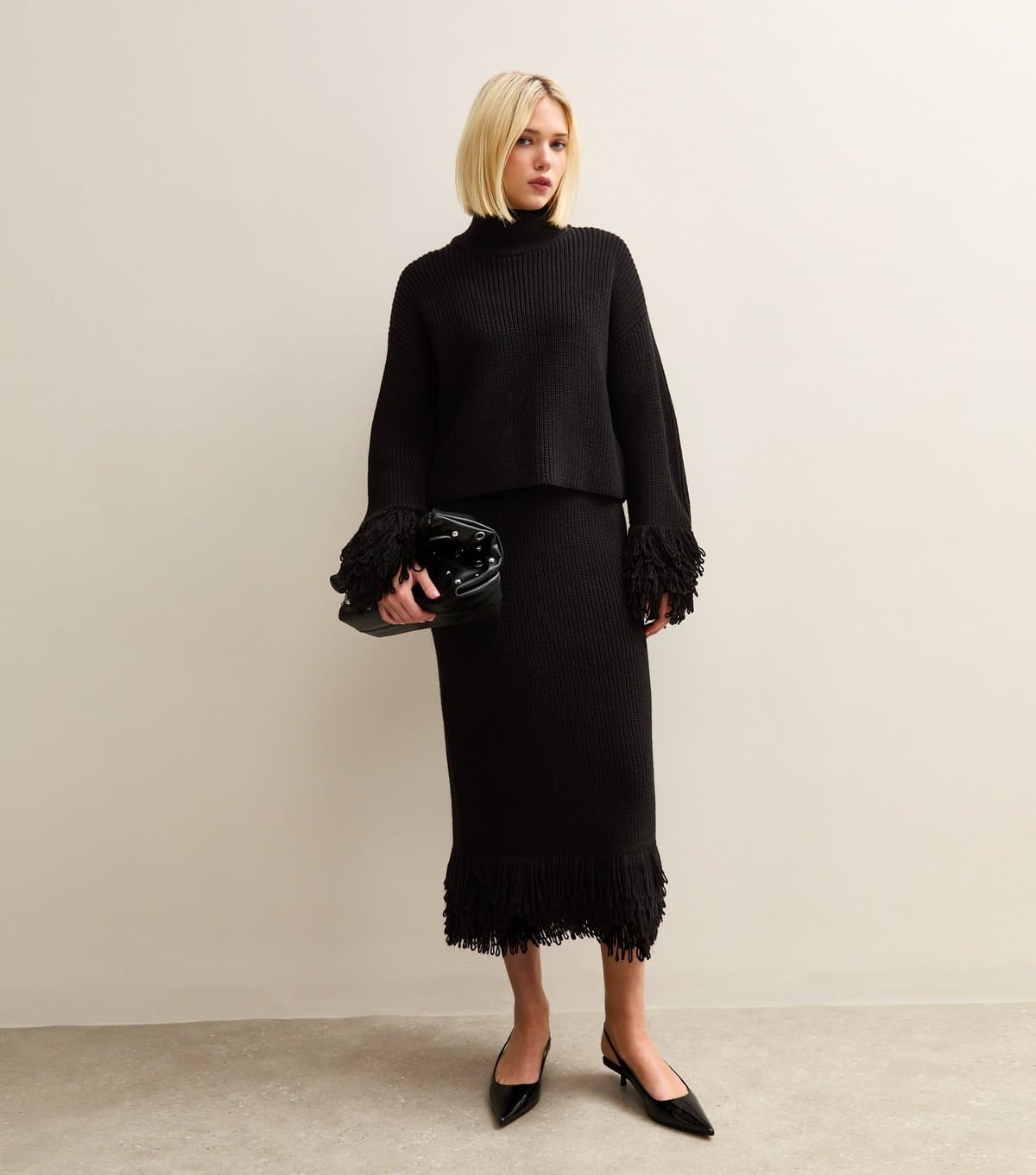 New Look Women's Black Knit Looped Fringe Midi Skirt New Look