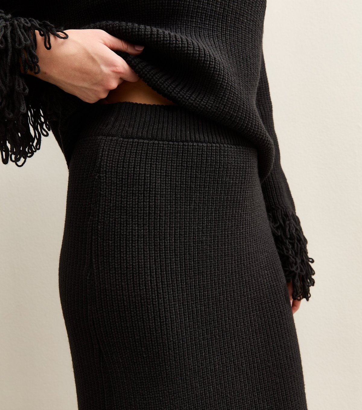 New Look Women's Black Knit Looped Fringe Midi Skirt New Look - 4