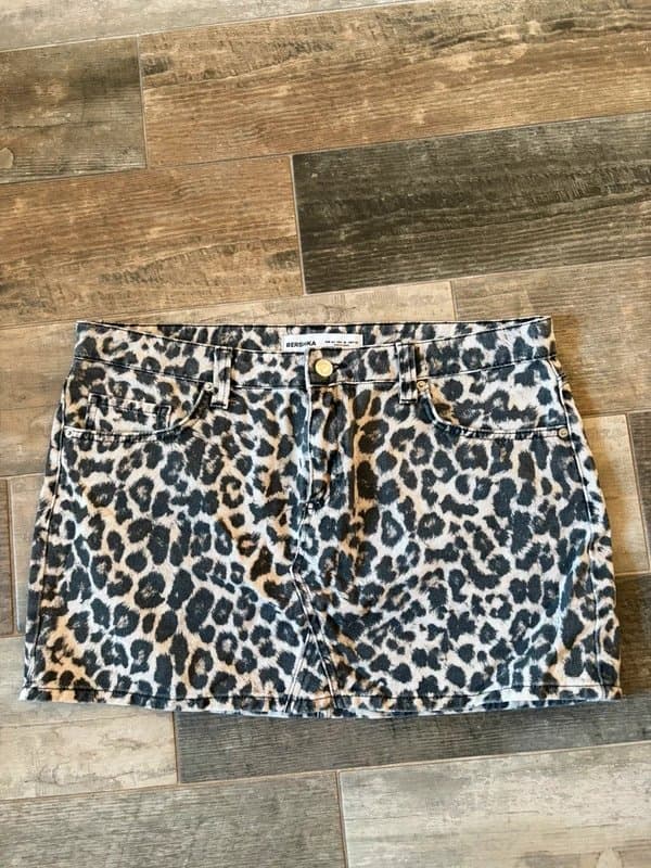 Bershka Bershka Leopard Mini Skirt