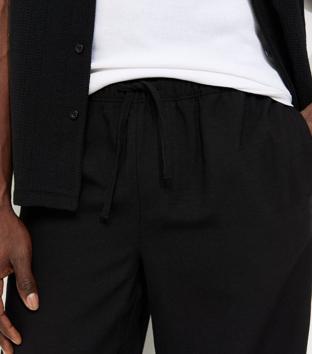 New Look Men's Black Relaxed Linen Look Wide Leg Trousers New Look - 2