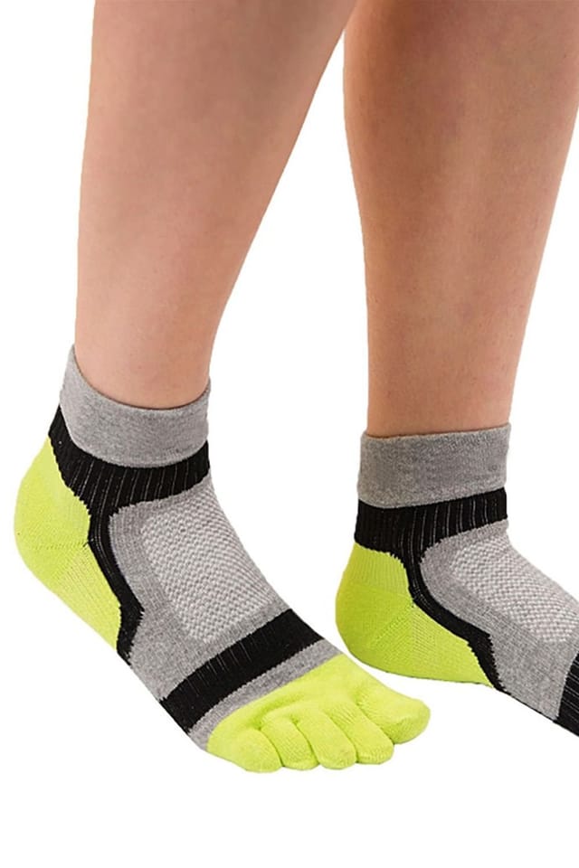 TOETOE TOETOE Men's 1 Pack Sports Light Runner Toe Socks in Green - 3