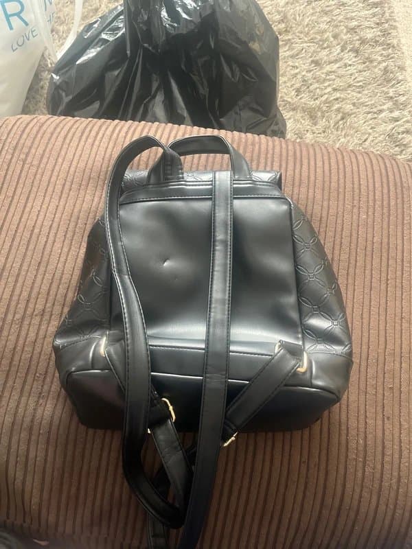 New Look Black faux leather backpack