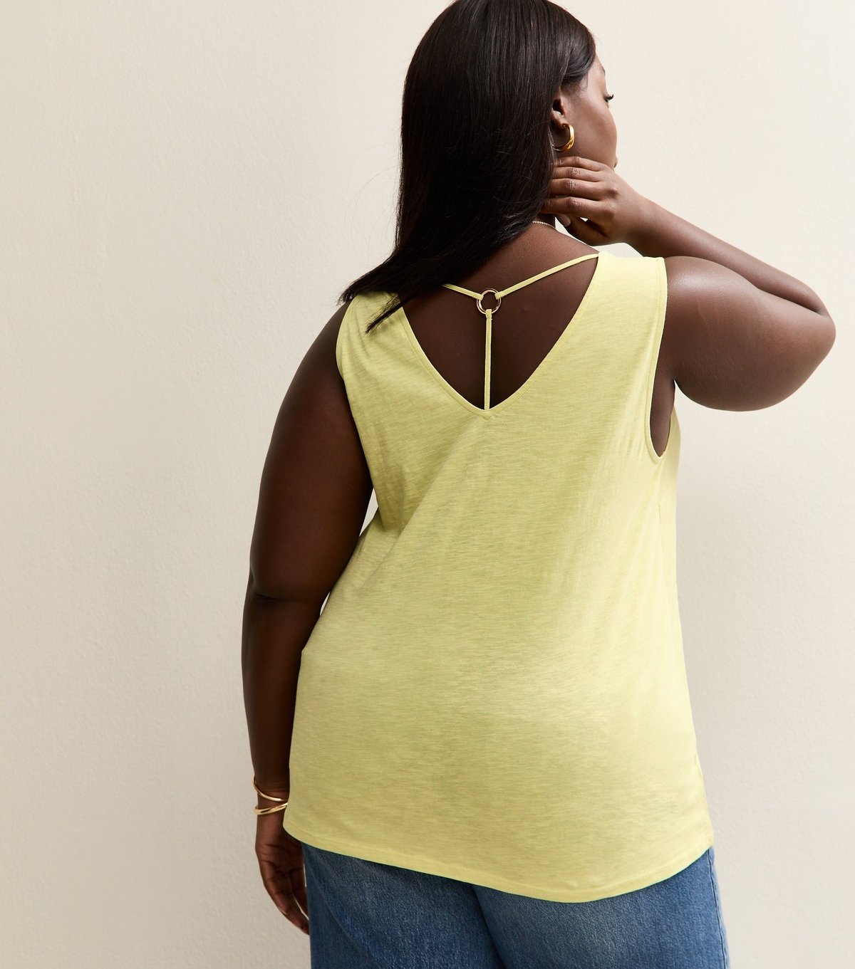 New Look Women's Plus Size Light Green Relaxed V-Neck Vest Curves New Look - 3