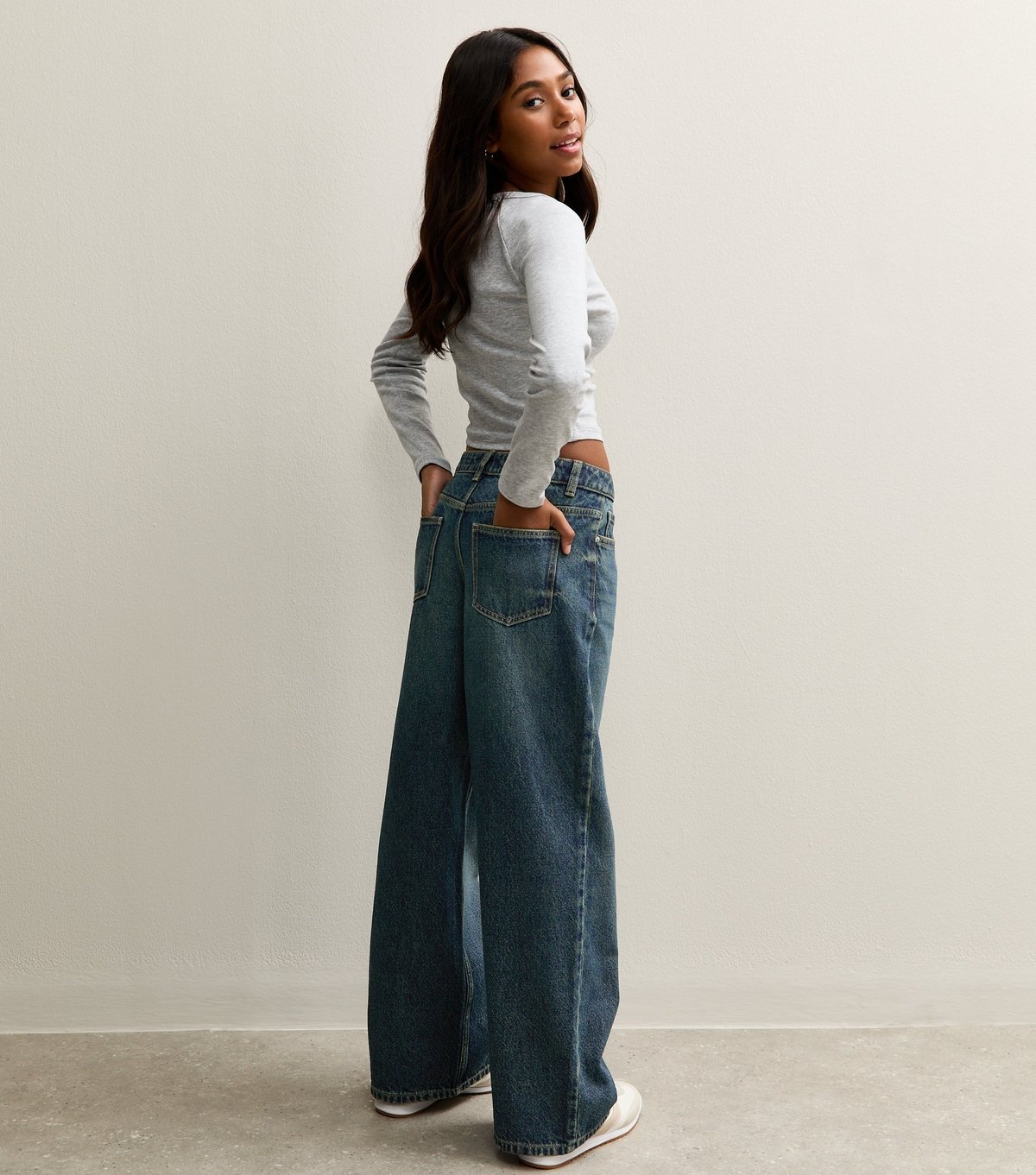 New Look Girls' Mid Blue Wide Leg  SkaterJeans New Look - 4