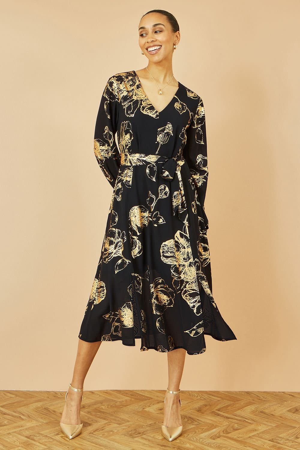 Yumi Yumi Women's Black Foil Rose Print Midi Dress