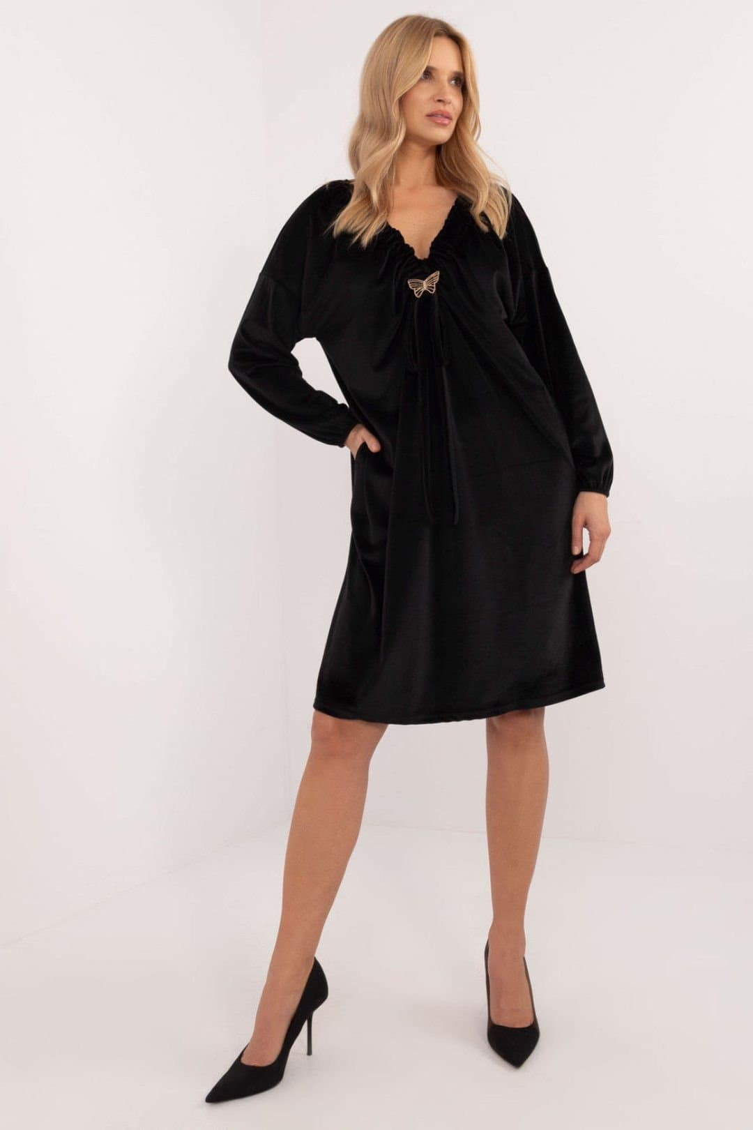Love Lace Love Lace Women's Velour Daydress with Heart Neckline in Black