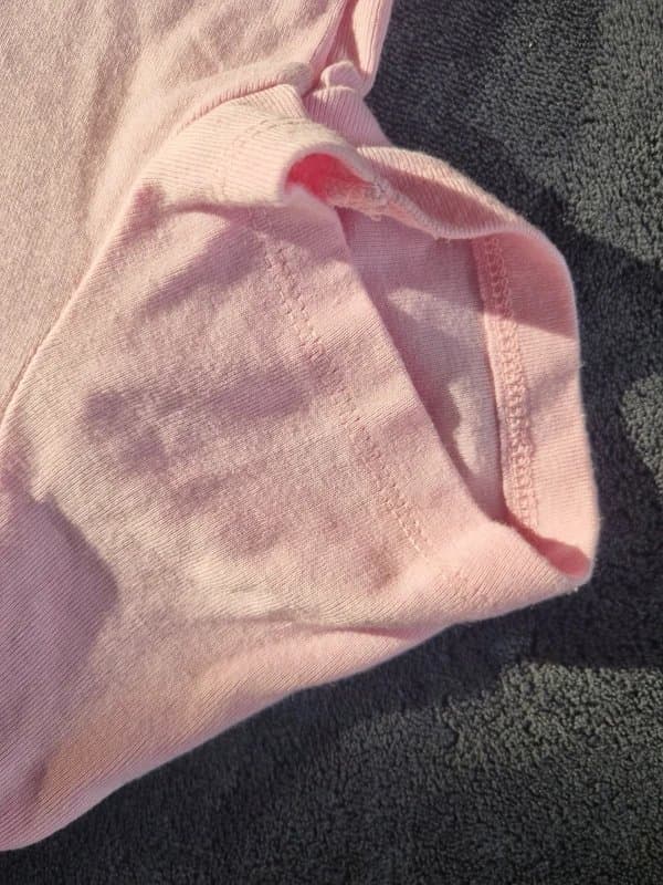 Bershka bershka baby pink heart cropped tee size s very good