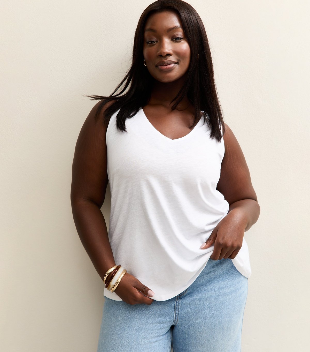 New Look Women's Plus Size White Relaxed V-Neck Vest Curves New Look - 2