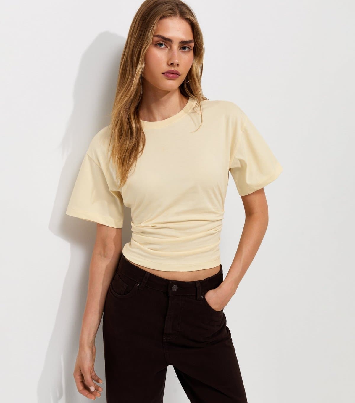 New Look Women's Yellow Ruched Waist Crew Neck T-Shirt New Look