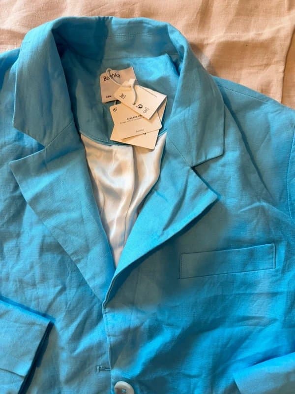 Bershka Woman’s berska new baby blue blazer size medium