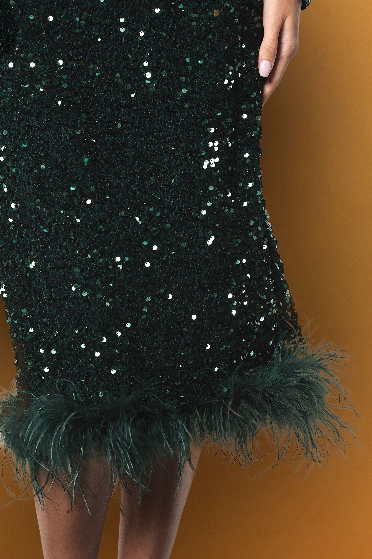 Coast Coast Women's Sequin Party Long Sleeve Midi Dress With Feather Hem in Emerald - 4