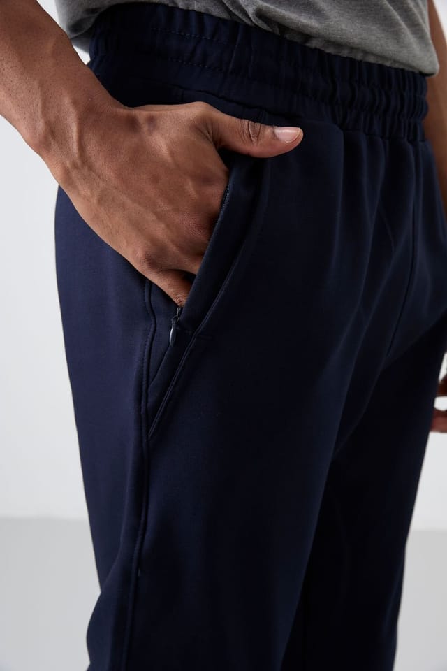 Tommy Life Tommy Life Men's Regular Fit Cotton Blend Sweatpants in Navy - 2