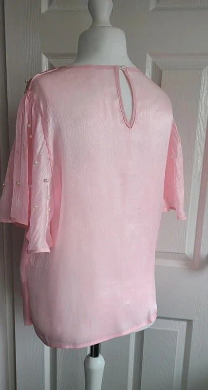 Source Unknown gorgeous rose pink pearl top with angel sleeves