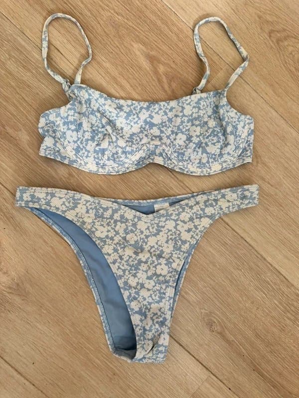 Gilly Hicks Blue and white bikini set
