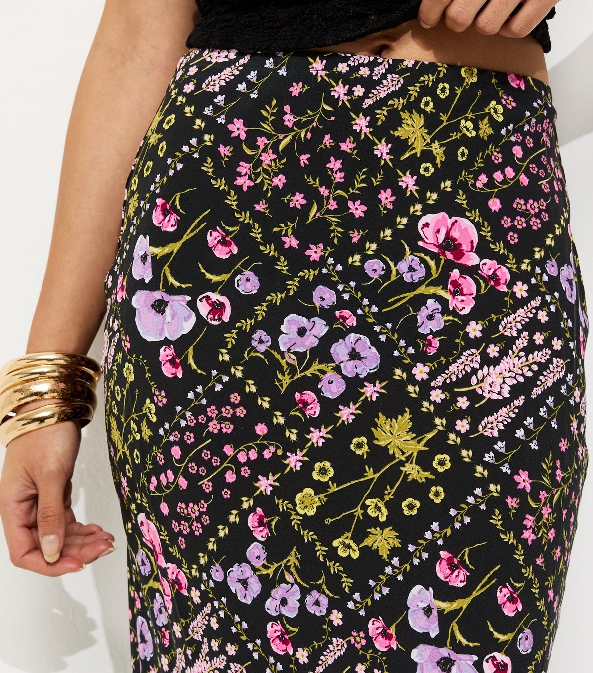 New Look Women's Black Botanical Pattern Bias Cut Midi Skirt New Look - 2