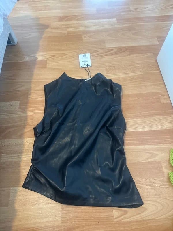 Bershka Ruched pu berksha top