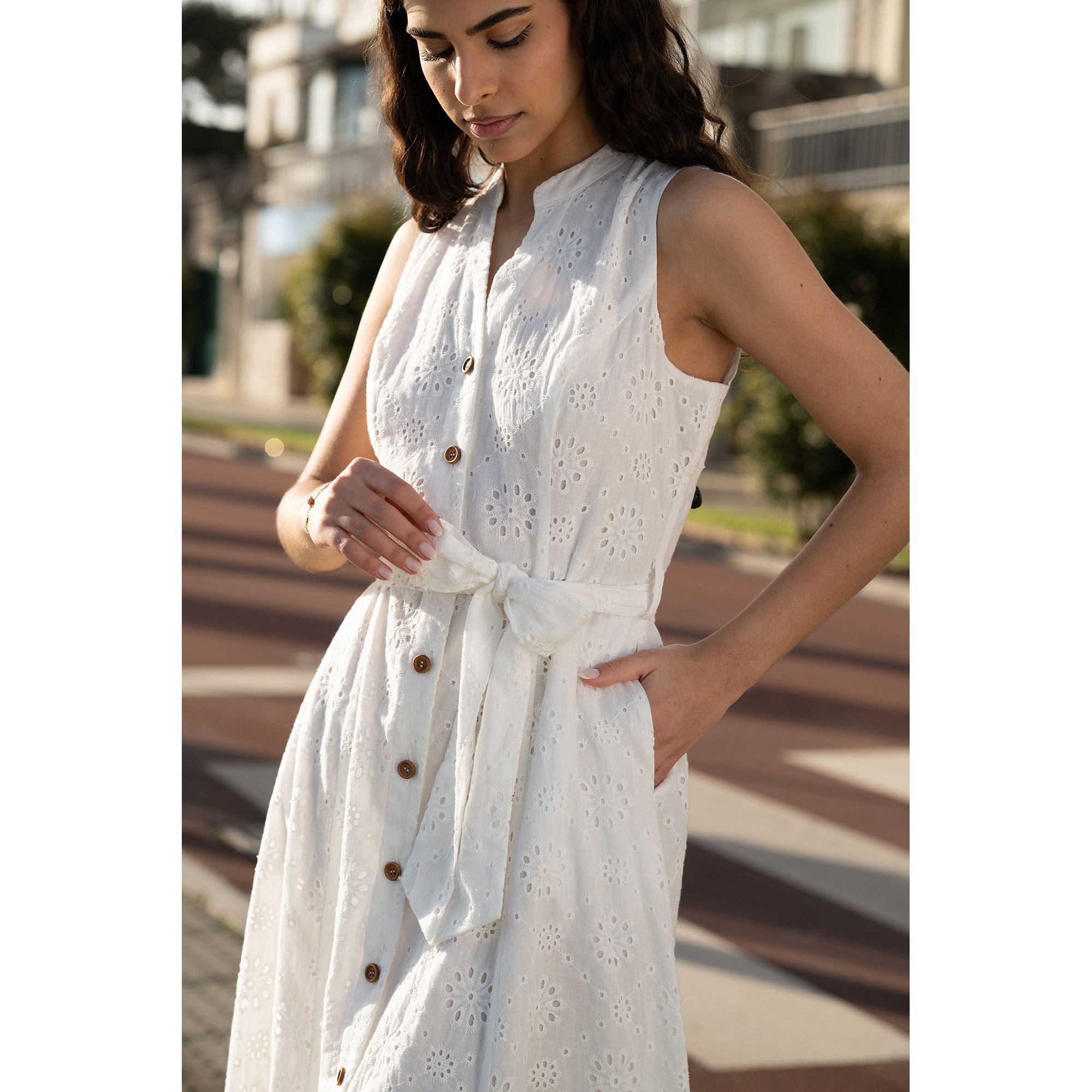 Yumi Yumi Women's White Flower Broderie Anglaise Cotton Shirt Dress - 3