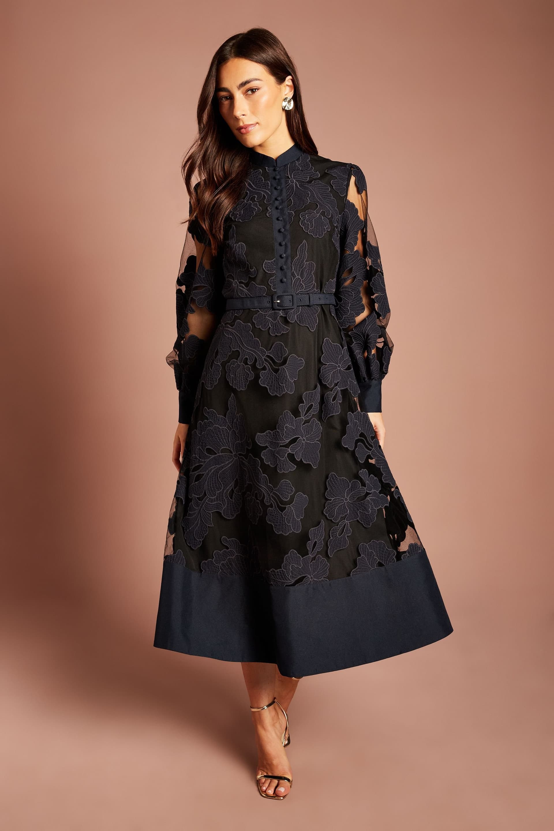 Coast Coast Women's Applique Belted Long Sleeve Shirt Midi Dress in Navy