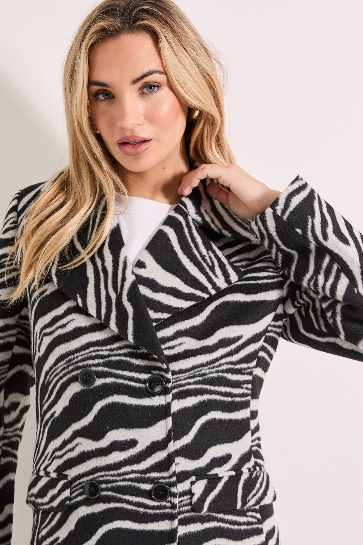Dorothy Perkins Dorothy Perkins Women's Zebra Double Breasted Coat in Mono - 4