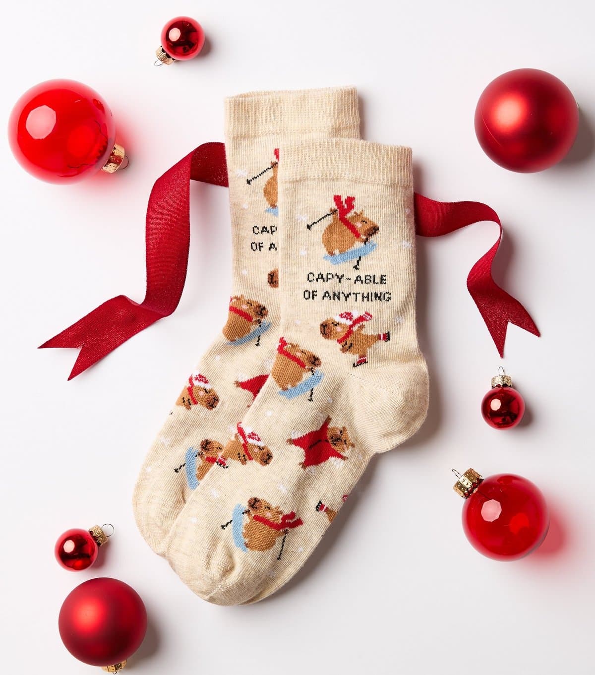 New Look Oatmeal Skiing Capybara Pattern Ankle Socks New Look