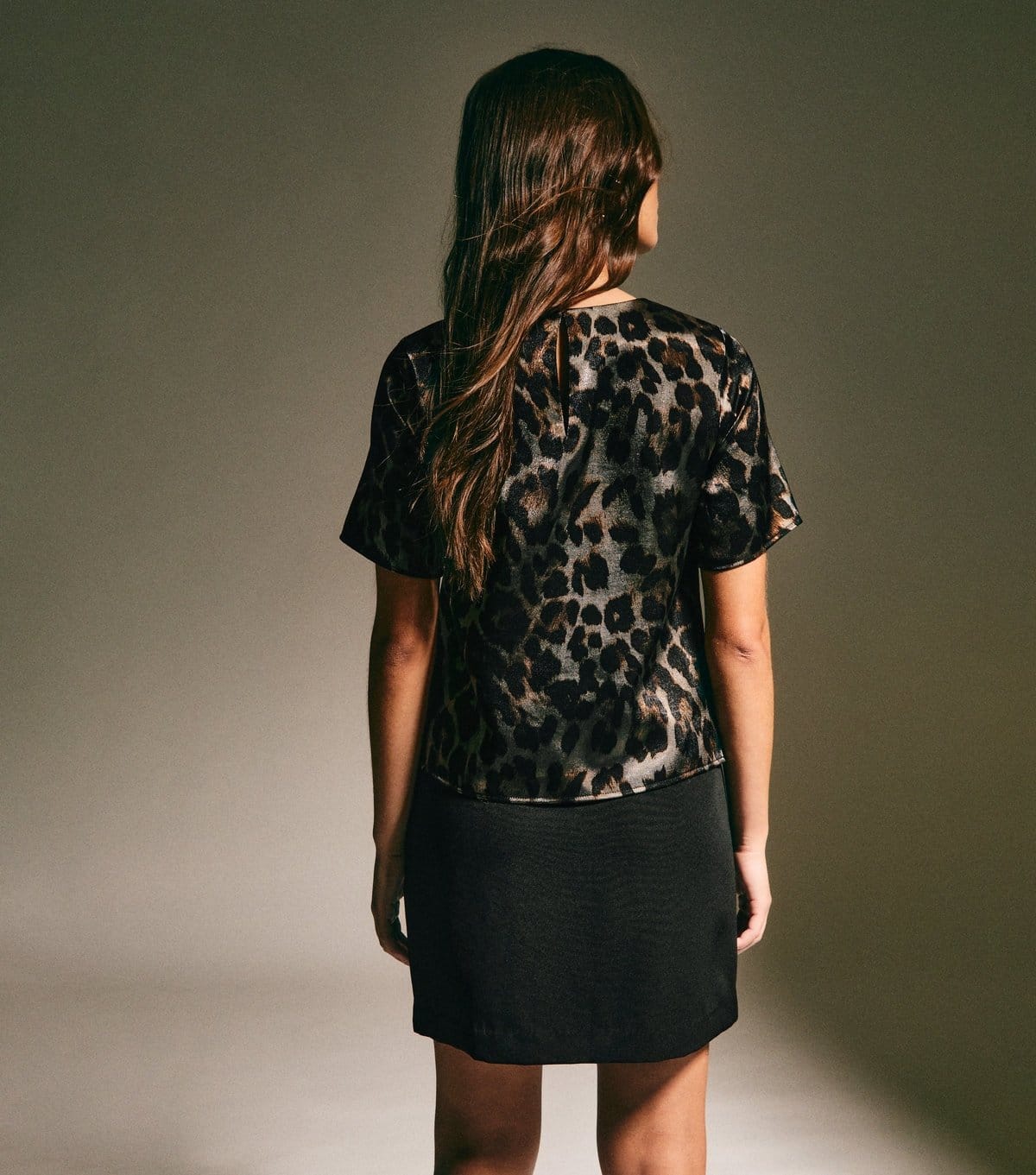 New Look Women's Black Animal Print Glittery Short Sleeve Top New Look - 4