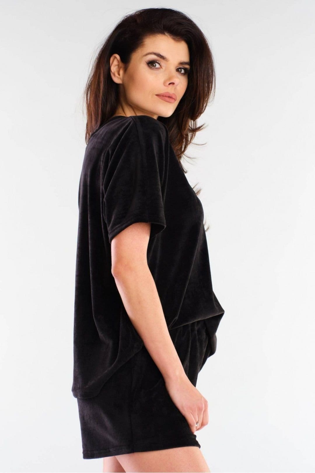 Love Lace Love Lace Women's No Crease Velour Loose Fit Shorts in Black - 4