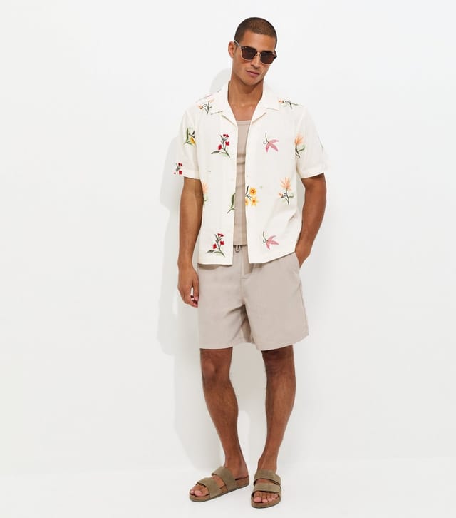 Only and Sons Men's White Floral Embroidered Short Sleeve Shirt Only and Sons New Look - 3