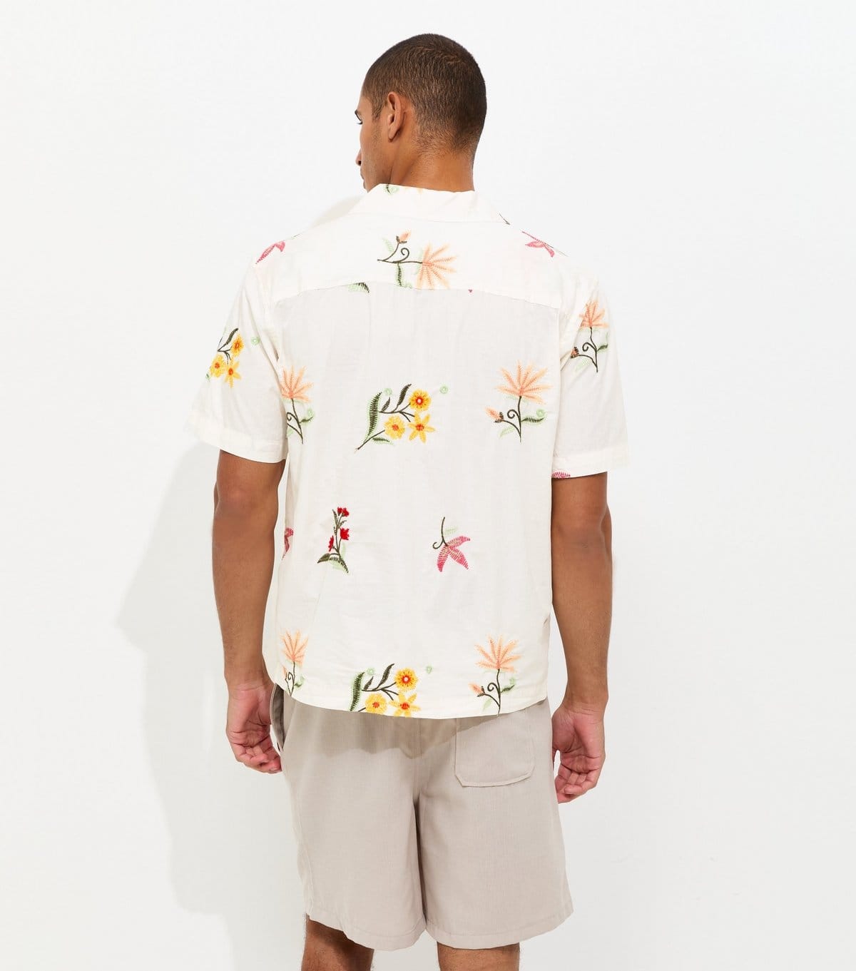 Only and Sons Men's White Floral Embroidered Short Sleeve Shirt Only and Sons New Look - 4