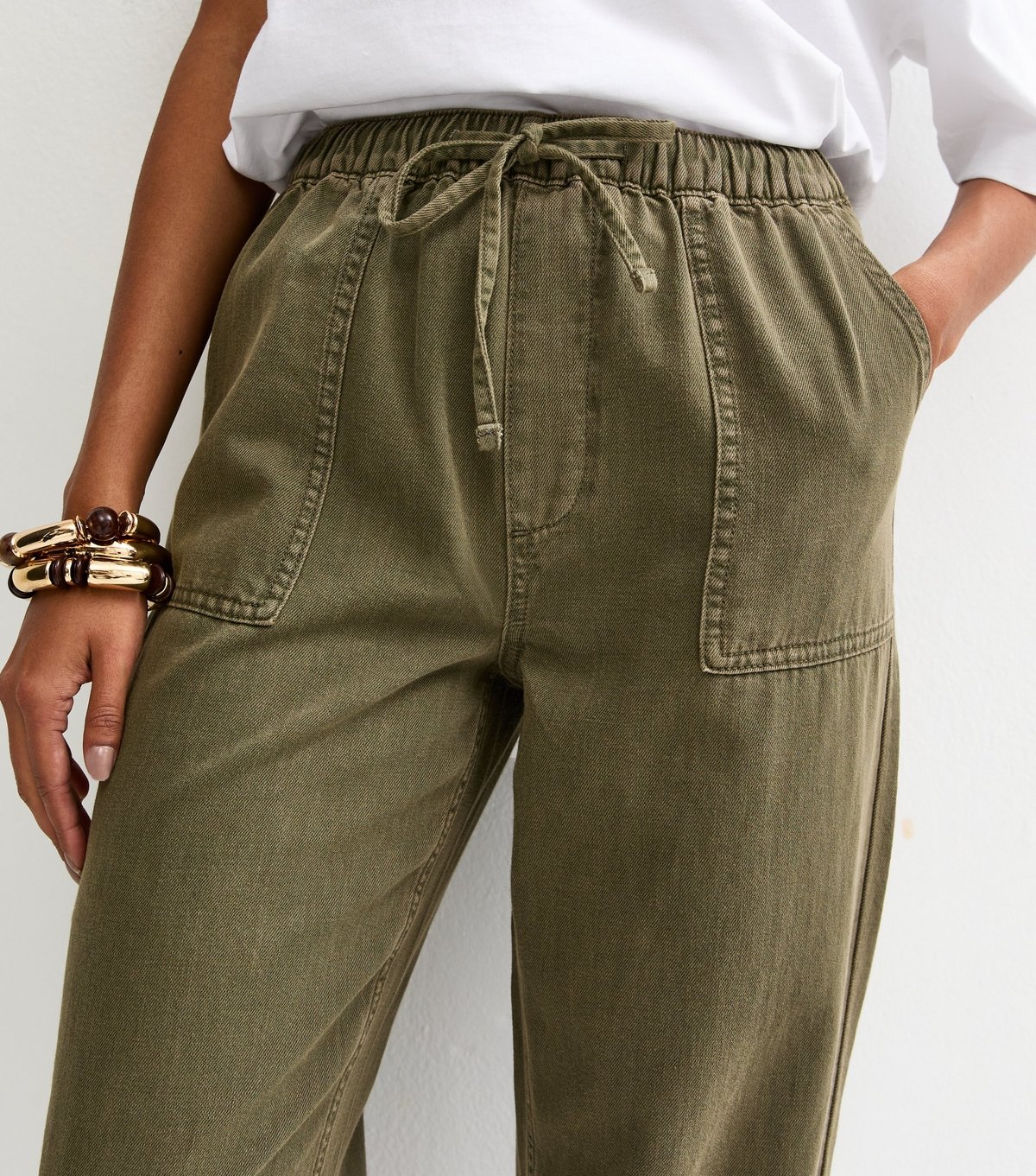 New Look Women's Dark Khaki Cotton Tapered Cargo Trousers New Look - 2