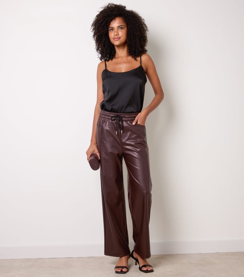 Blue Vanilla Women's Dark Brown Faux Leather Wide Leg Trousers Blue Vanilla New Look - 1