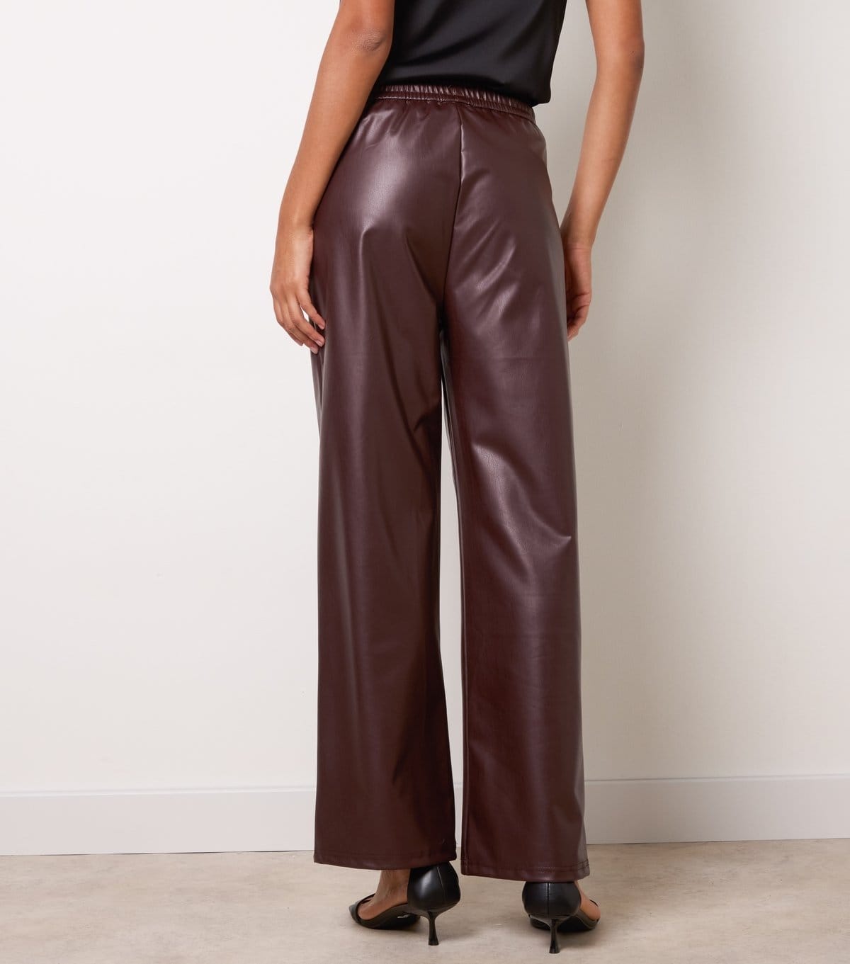 Blue Vanilla Women's Dark Brown Faux Leather Wide Leg Trousers Blue Vanilla New Look - 4