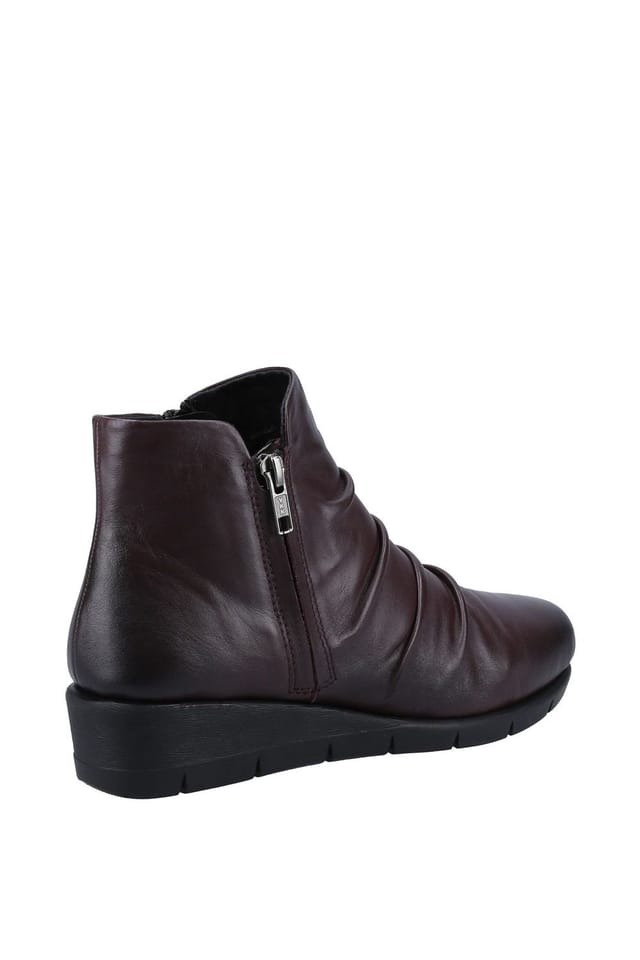 Fleet & Foster Fleet & Foster Women's Plockton Ankle Boot in Wine - 2