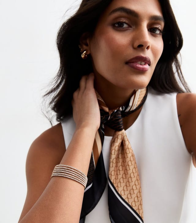 New Look Gold Plated Six Strand Diamanté Cuff Bracelet New Look - 2