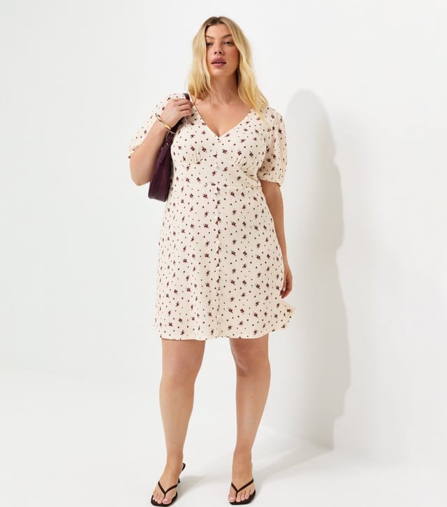 New Look Women's Plus Size White Crinkle Texture V-Neck Short Sleeve Mini Dress Curves New Look - 3